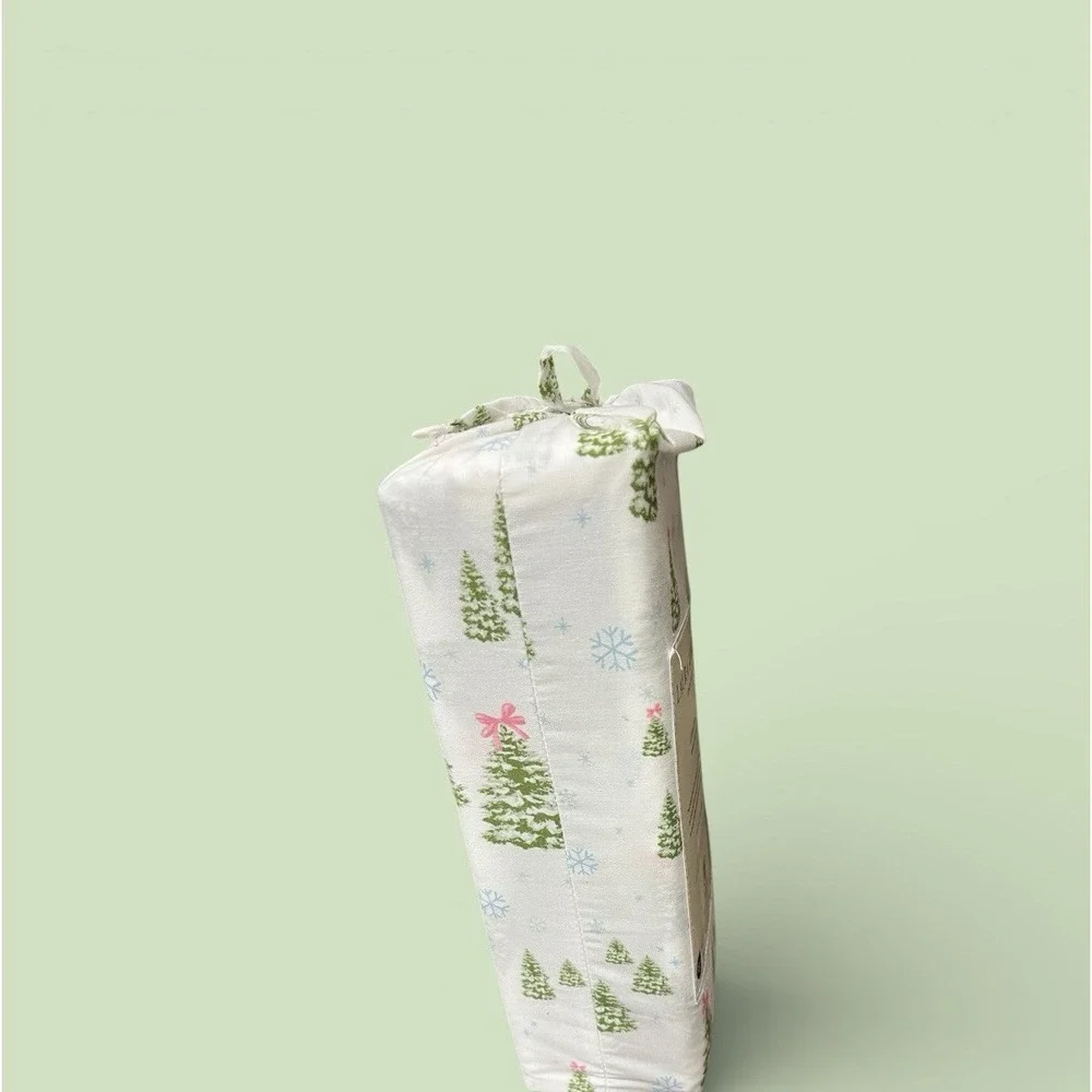 Laura Ashley Queen‎ Percale Sheet Set 100% Cotton Winter Wonderland Green Trees